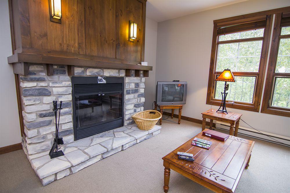 Tremblant Les Eaux - Location Adp Apartamento Mont-Tremblant Exterior foto