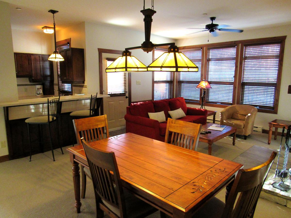 Tremblant Les Eaux - Location Adp Apartamento Mont-Tremblant Exterior foto