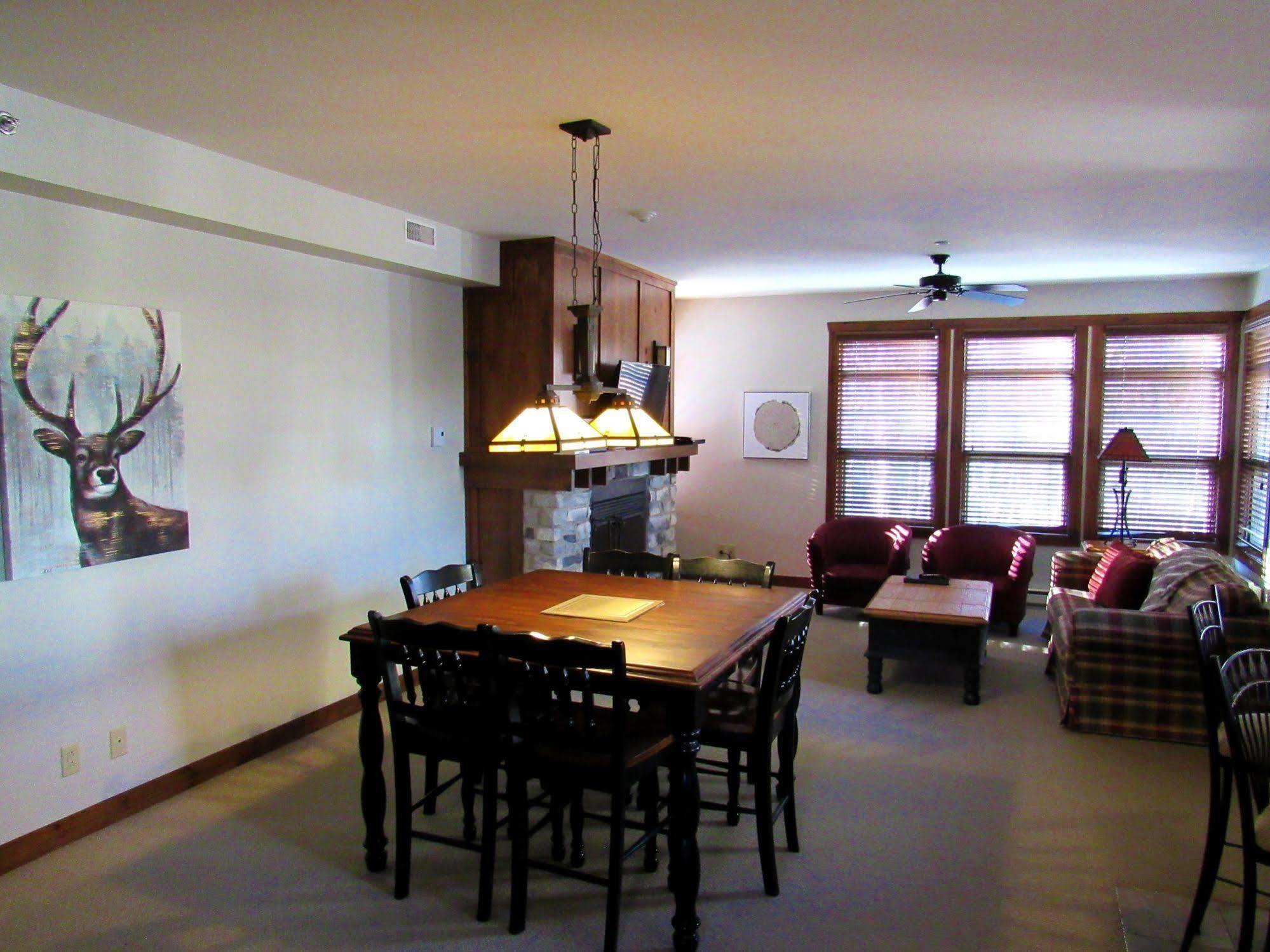 Tremblant Les Eaux - Location Adp Apartamento Mont-Tremblant Exterior foto