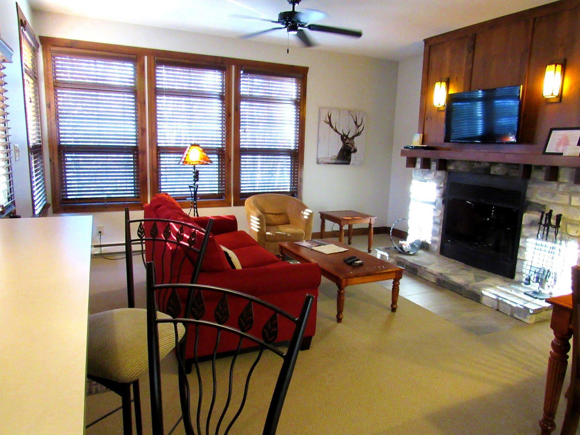 Tremblant Les Eaux - Location Adp Apartamento Mont-Tremblant Exterior foto