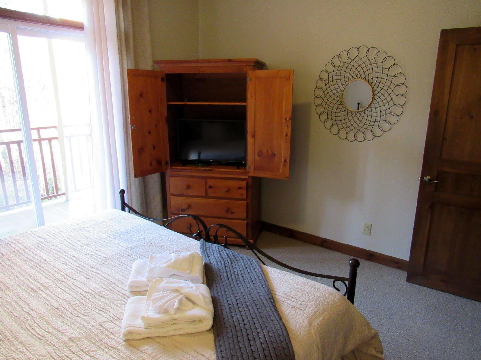 Tremblant Les Eaux - Location Adp Apartamento Mont-Tremblant Exterior foto