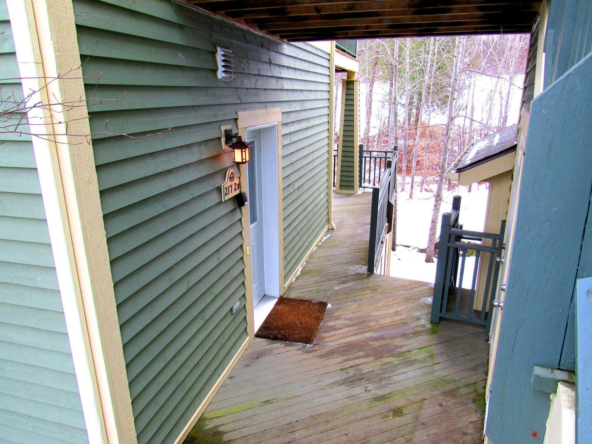 Tremblant Les Eaux - Location Adp Apartamento Mont-Tremblant Exterior foto